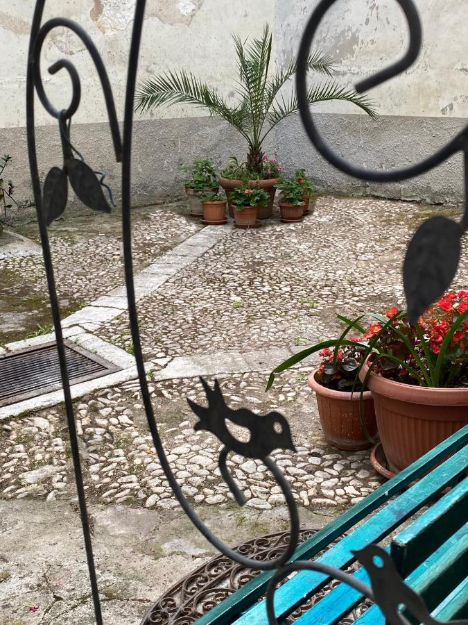 Apartamento L'Antico Pozzo Sulmona Exterior foto